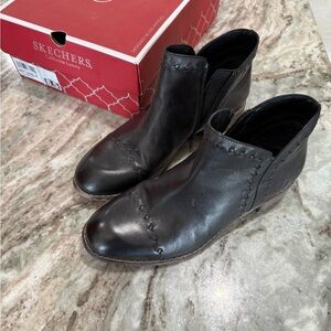 Skechers Black Ankle Booties Sleek Design